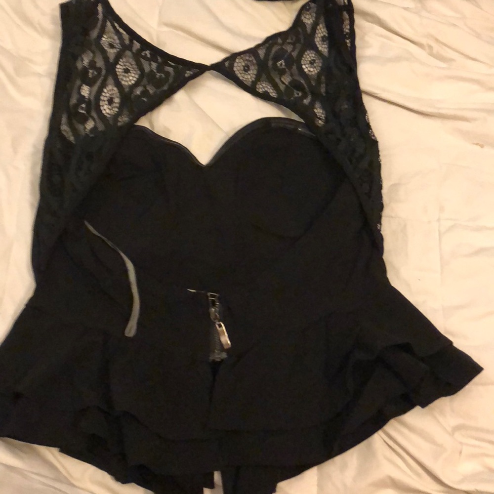 Top - Picture 2 of 2